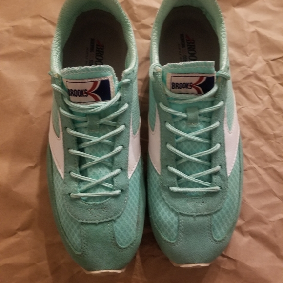 adidas Shoes - Brooks running Sneaker.